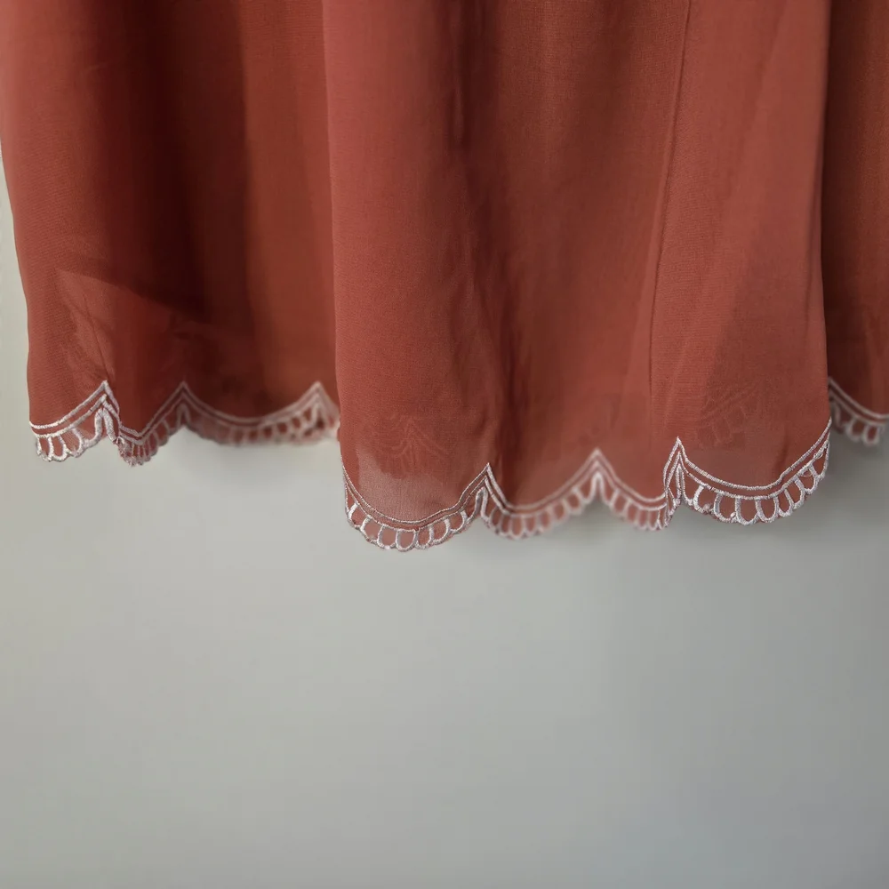 Soft Surroundings Size M Embroidered Coral 3/4 Sl Blouse With Scalloped Hem - Picture 8 of 10